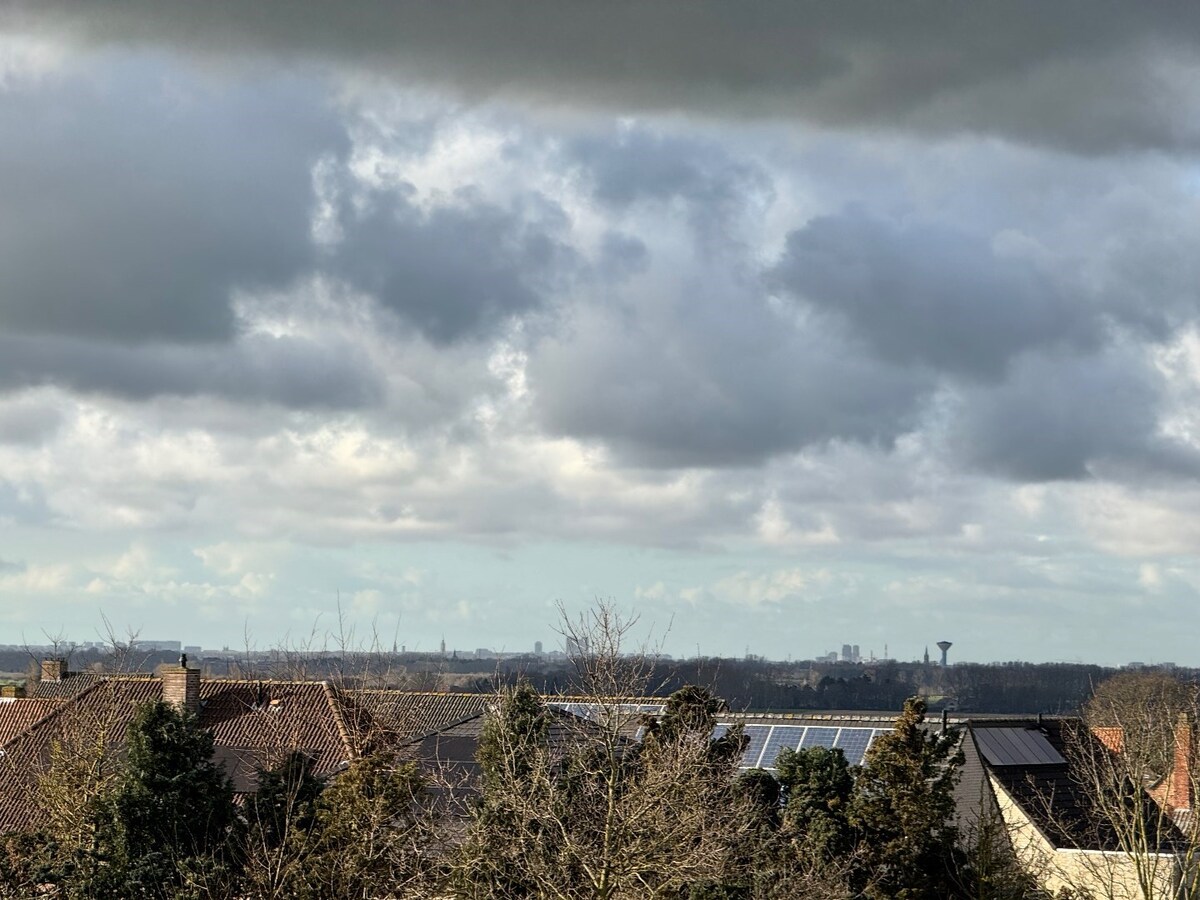 Instapklaar appartement met 2 slaapkamers te Aartrijke 