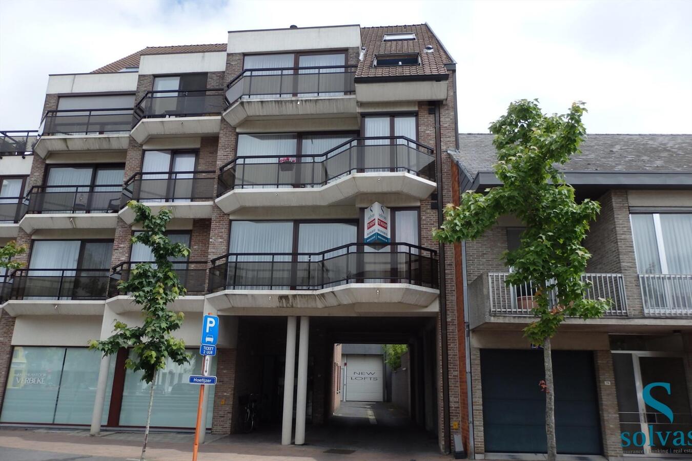 Uitstekend gelegen 2 slaapkamer appartement met zonnige terrassen 