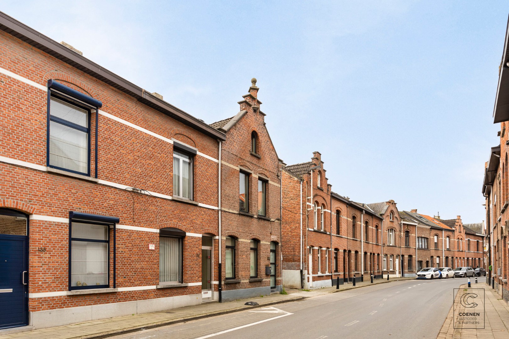 Te renoveren woning met 2 &#224; 3 slpk&#39;s, een bew. opp. van 105 m&#178; op een zeer centrale ligging te Lier! 