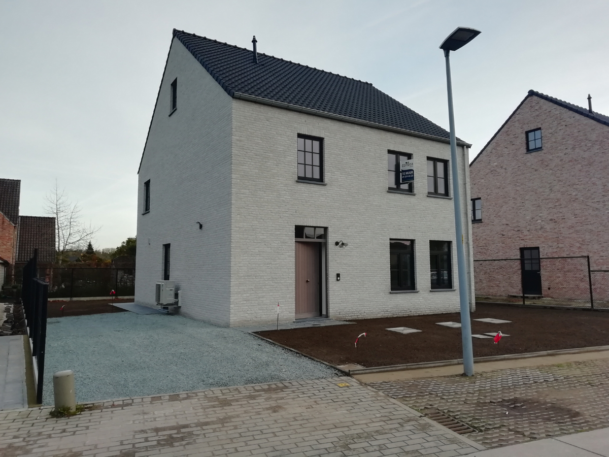 Verhuurd!! 5-slaapkamer nieuwbouw woning 