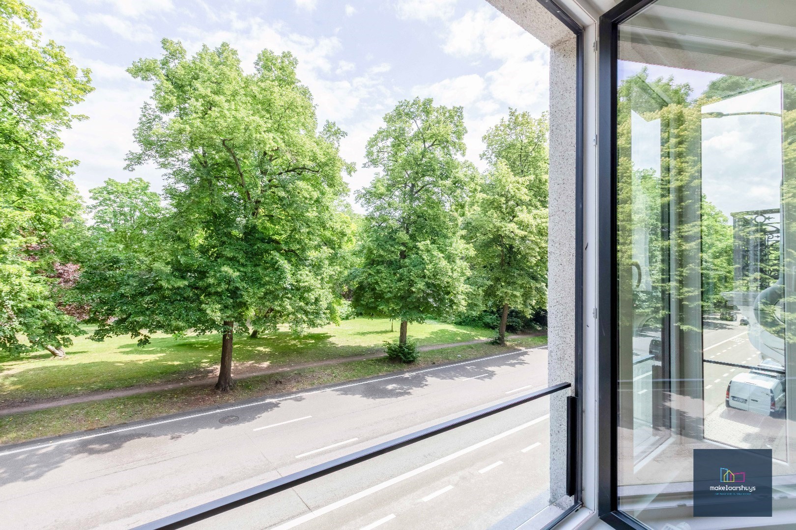 Gunstig gelegen app.  met 2 slaapkamers en terras nabij het Zuid-Park 
