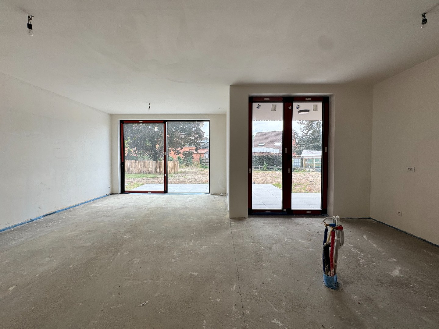 Nieuwbouwappartement met twee slaapkamers, tuin en ondergrondse autostaanplaats te koop in Zulte 