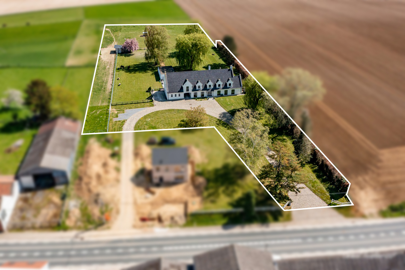 Belle maison de campagne sur env. 1ha &#224; Zittert-Lummen (Jodoigne/Brabant wallon) 