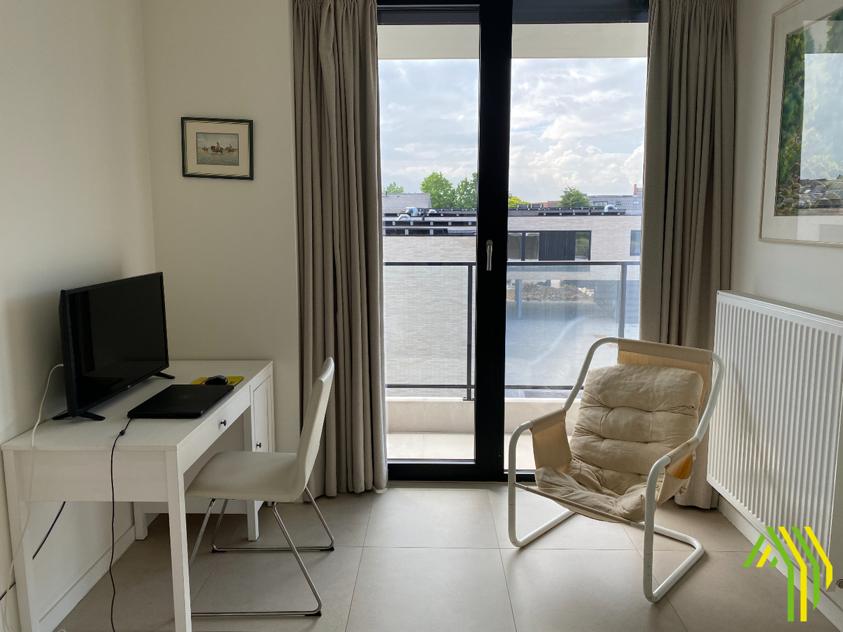 Recent instapklaar luxe-appartement in Residentie Aan de Leie met 2 grote terrassen, een garage en een ondergrondse autostaanplaatse 