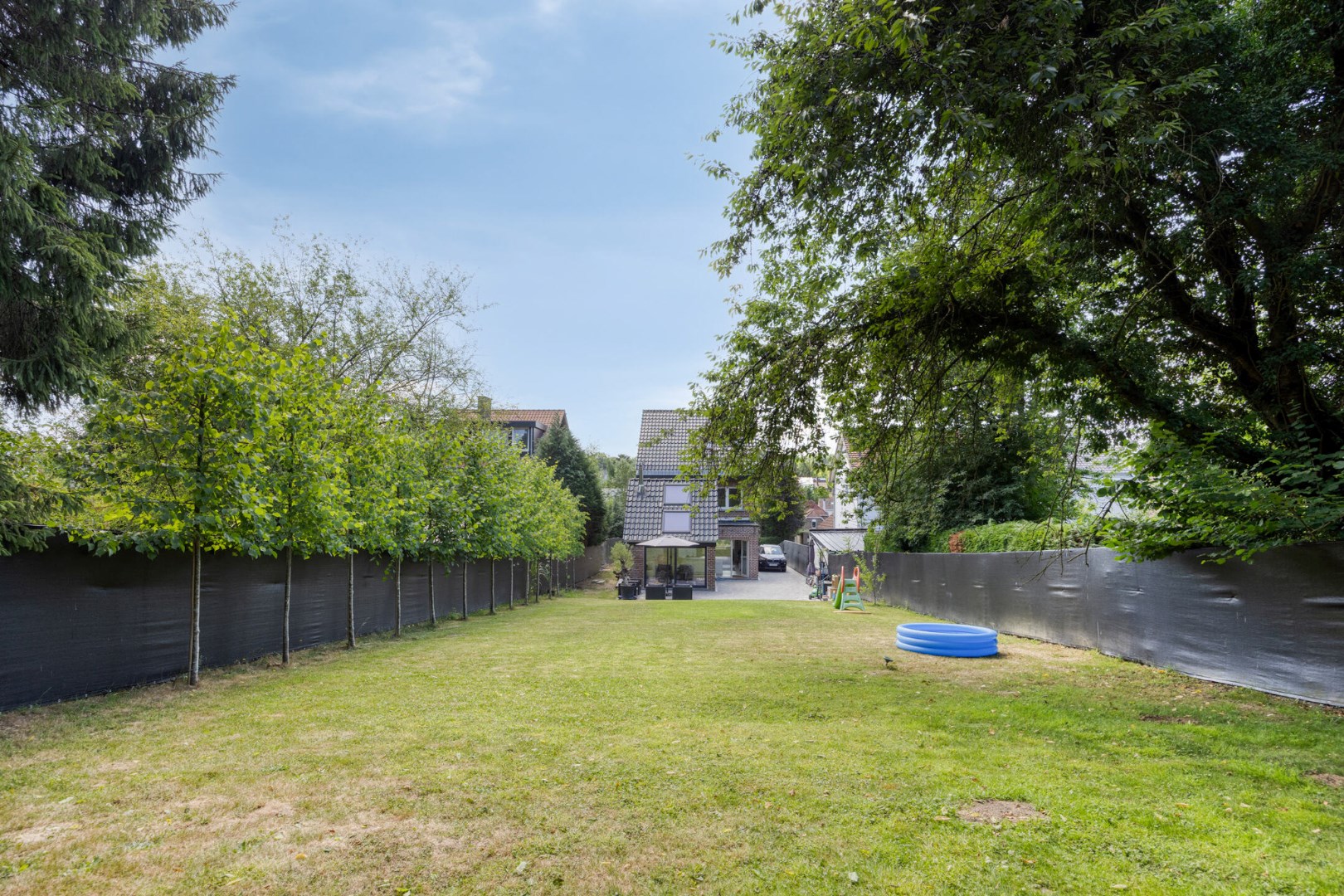 4 gevel VILLA met 3 slaapkamers + bureau, ruime tuin – 1652 ALSEMBERG (BEERSEL) 