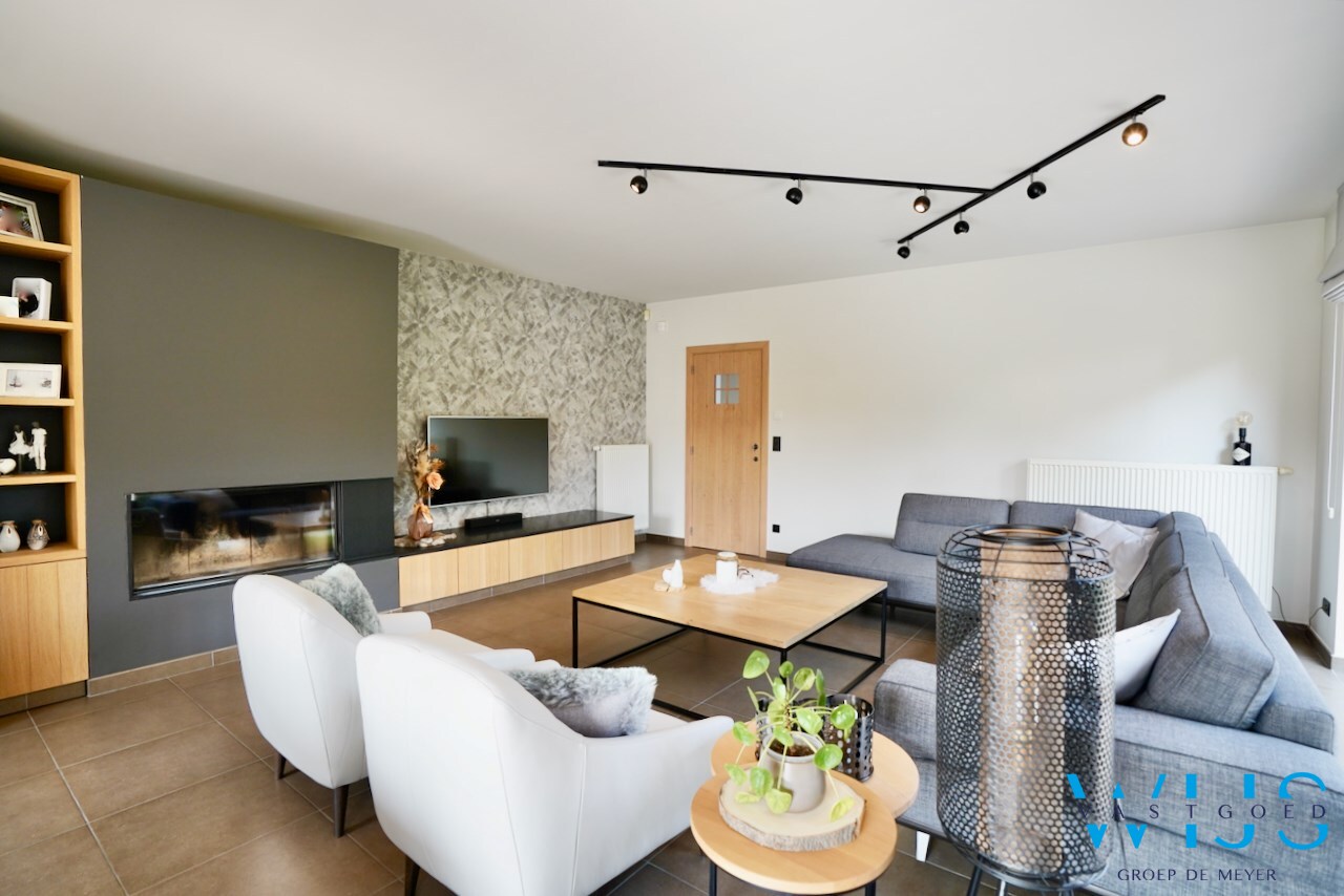 Schitterende gezinswoning op 835 m&#178; te Knesselare 