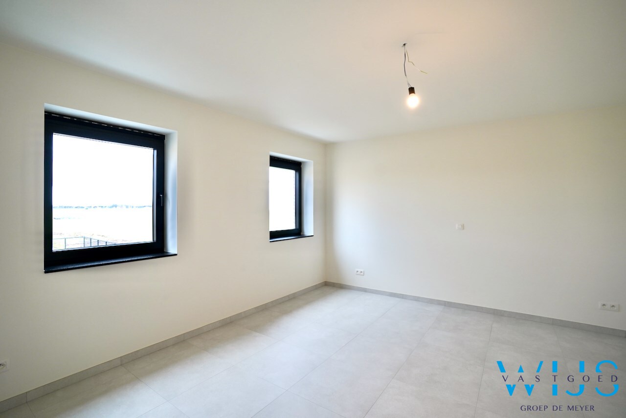 Zeer ruime nieuwbouw op 510m&#178; te ASSENEDE/BASSEVELDE! 