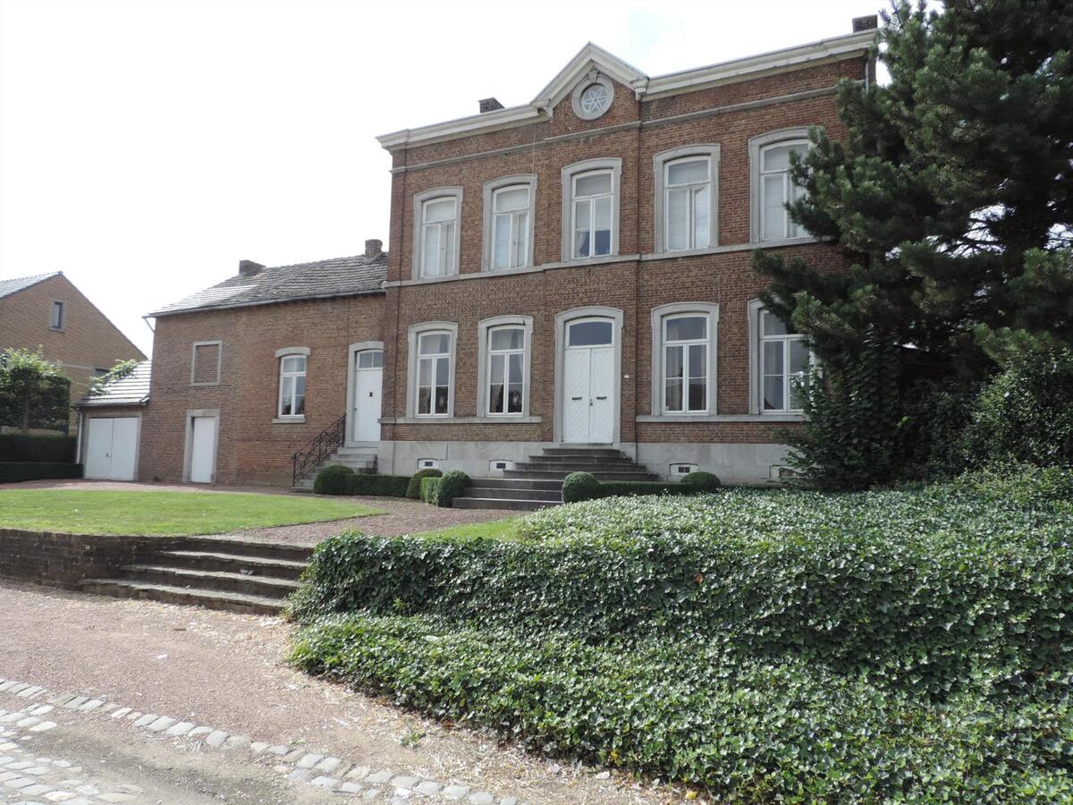 Mansion sold in Heers