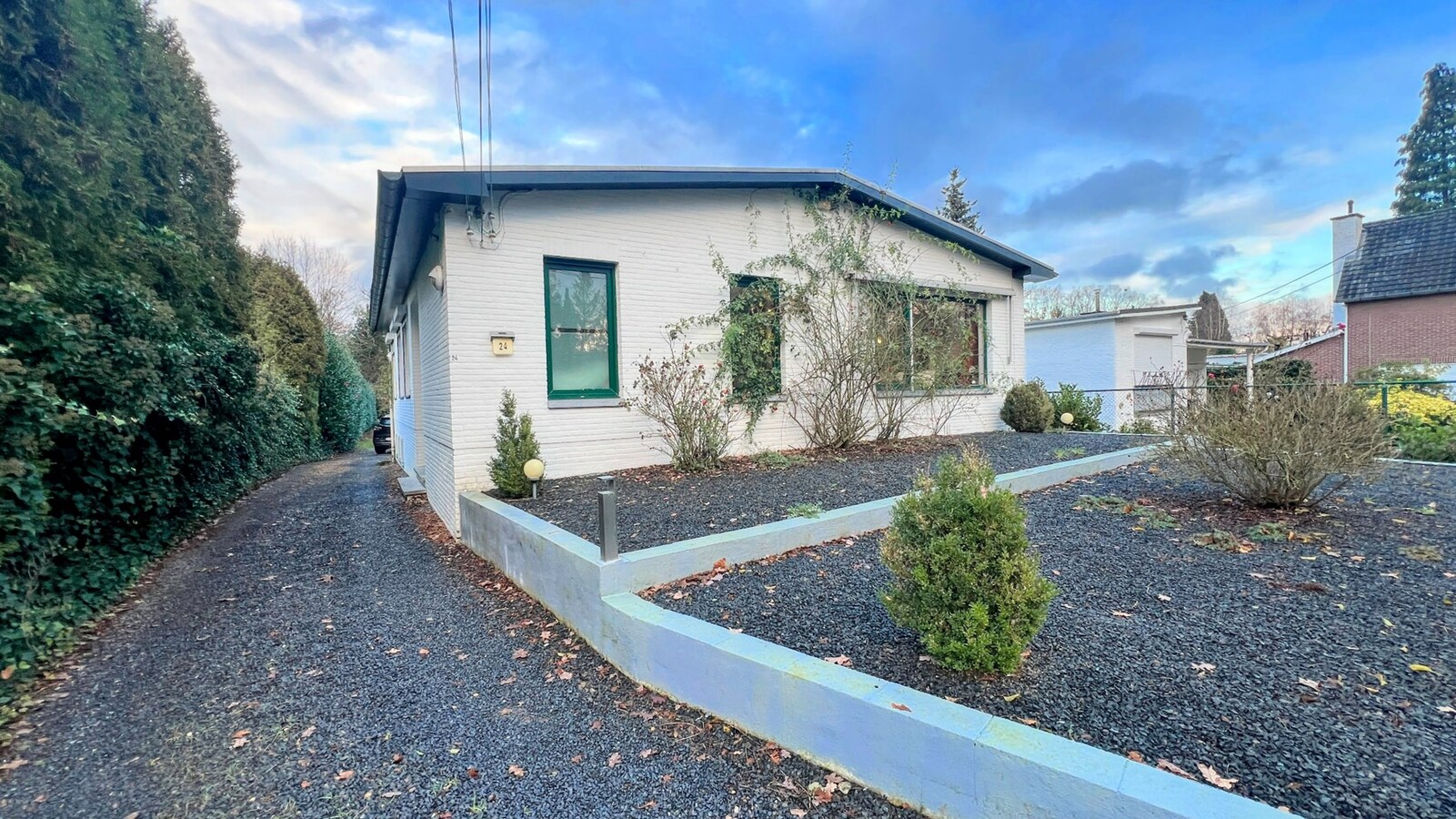 Betaalbare bungalow in villawijk 