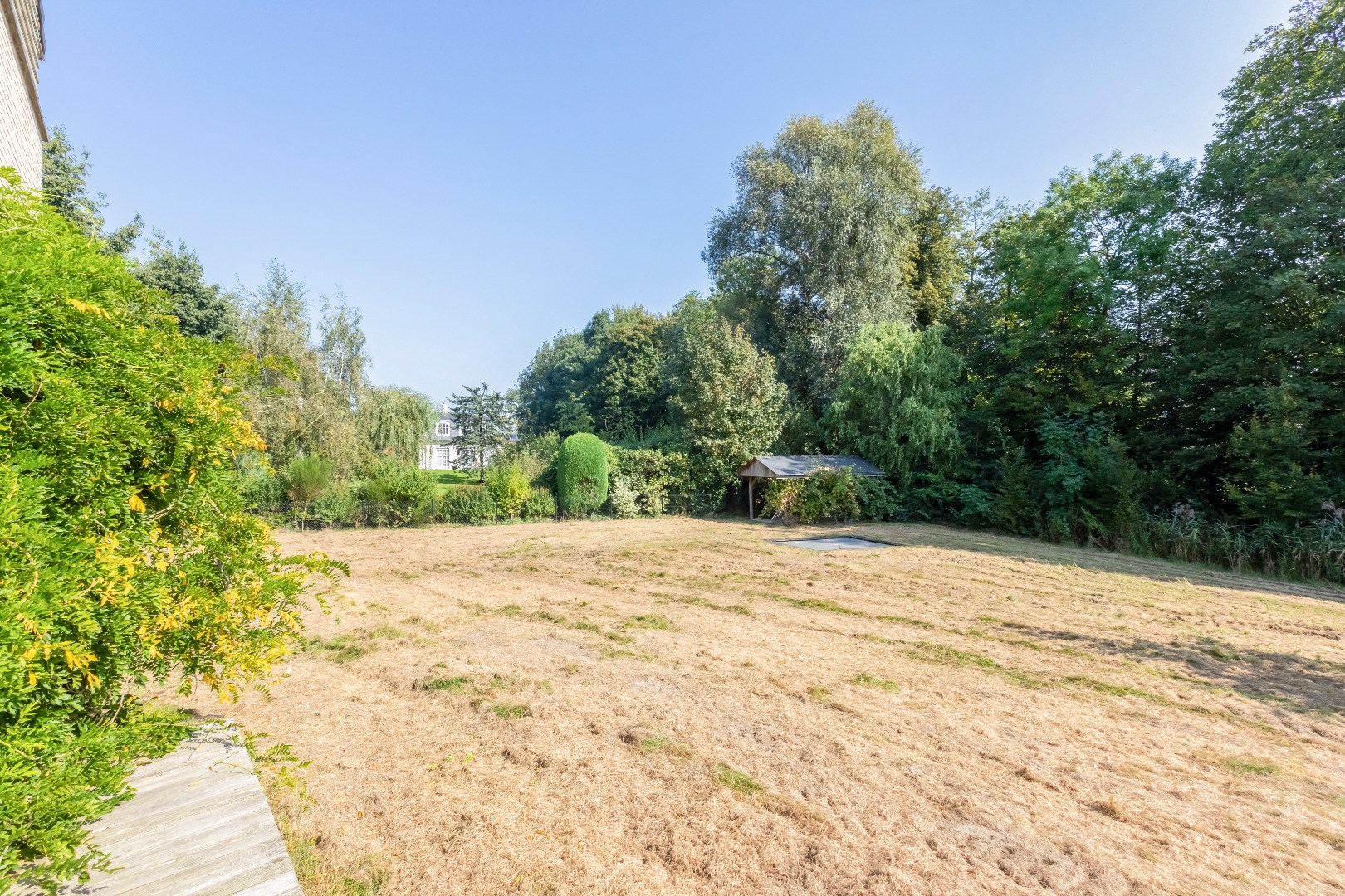 Zuidgeori&#235;nteerde bouwgrond op een  perceel van  1325m&#178; 