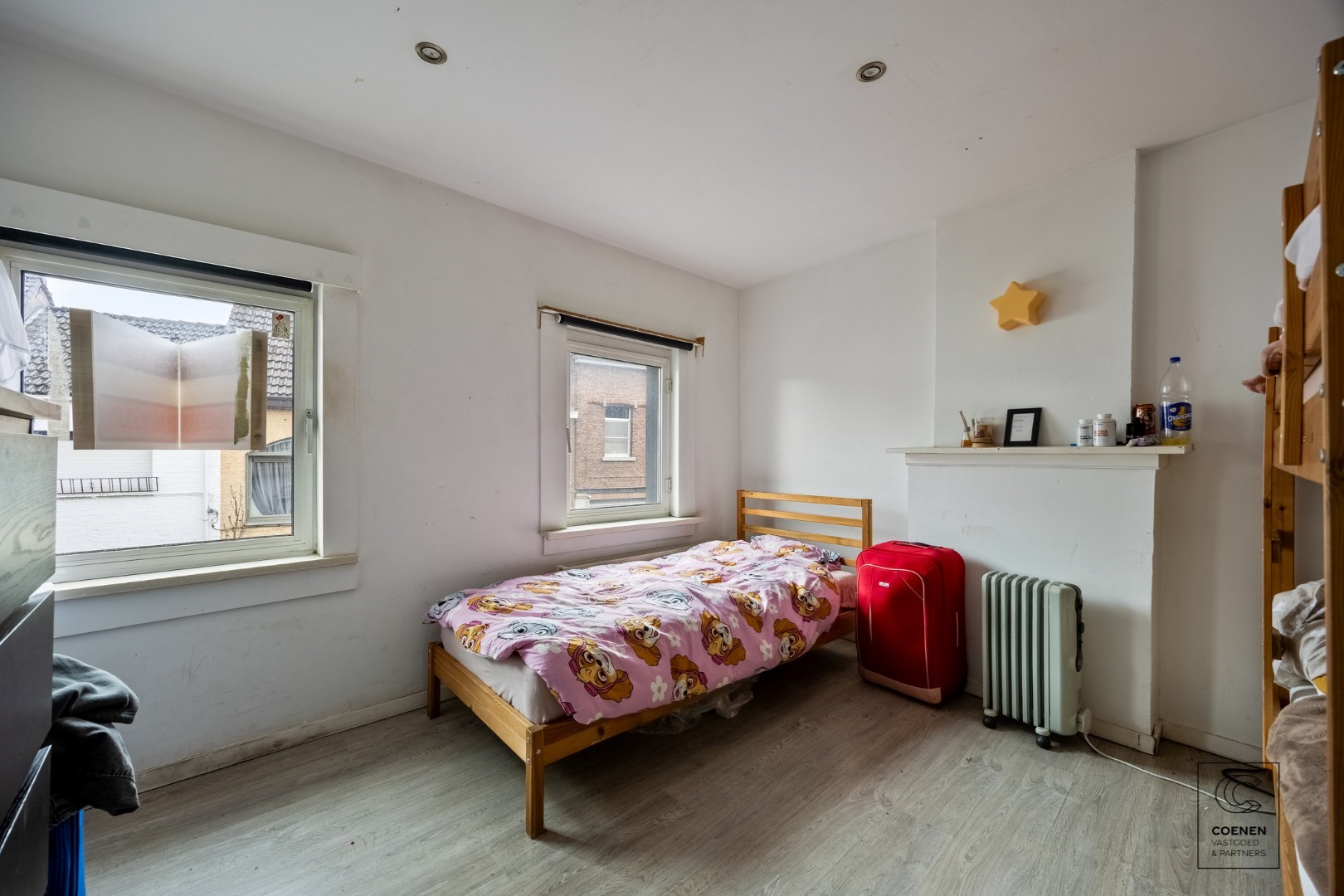 Op te frissen woning met 4a5 slp&#39;s op geweldige ligging te Willebroek! 