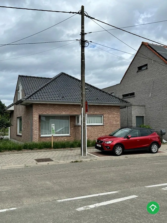 Alleenstaande woning met 3 slaapkamers en garage te Koekelare 