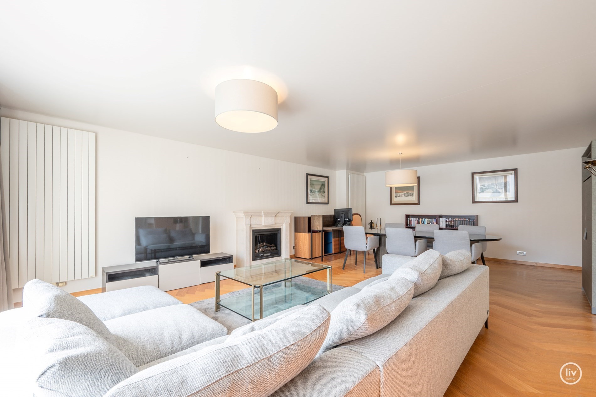 Bel appartement spacieux dans une rue calme de la Lippenslaan (avec possibilit&#233; d&#39;acheter un garage int&#233;rieur). 