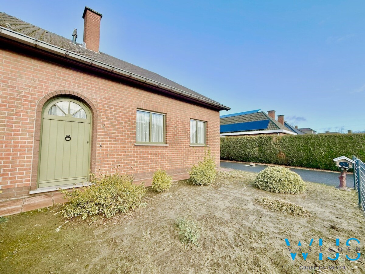 Centraal gelegen bungalow te Evergem ! 