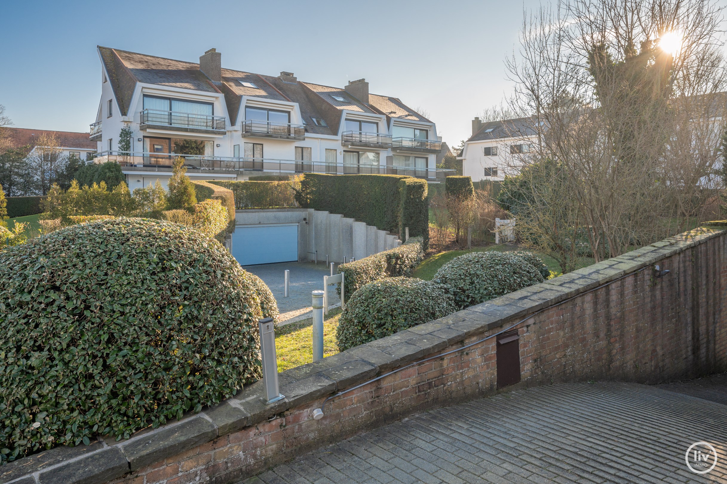 Prachtig appartement, gerenoveerd (2022) op een toplocatie op enkele minuten van het Albertplein en het strand. 