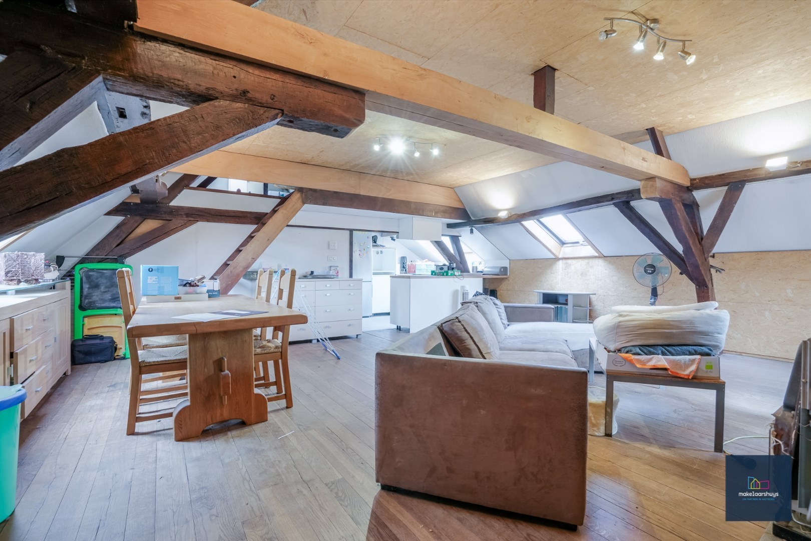 Te renoveren woning op rustige locatie 