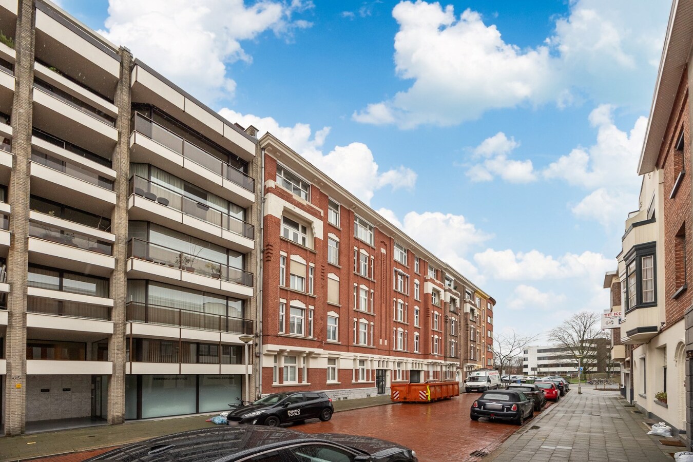 Ruim appartement met terras, garage en 3 slaapkamers in parkwijk Den Brandt 