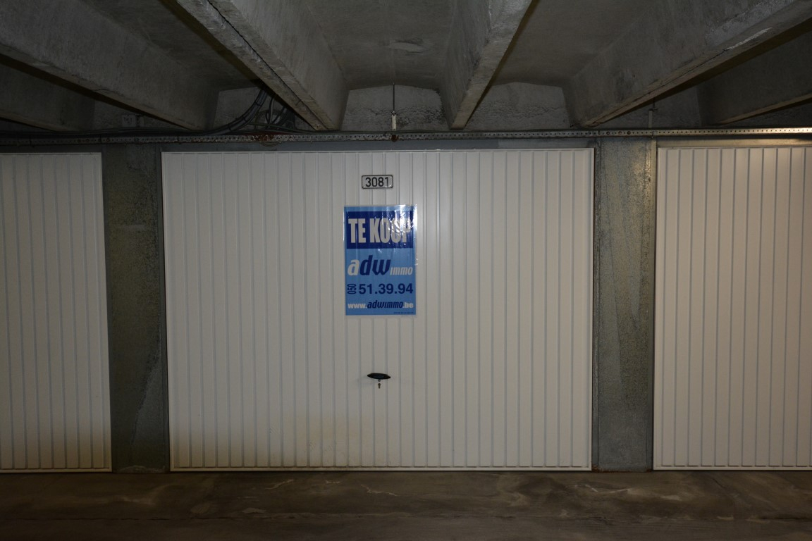 Uiterst centraal gelegen garagebox in Duinbergen 