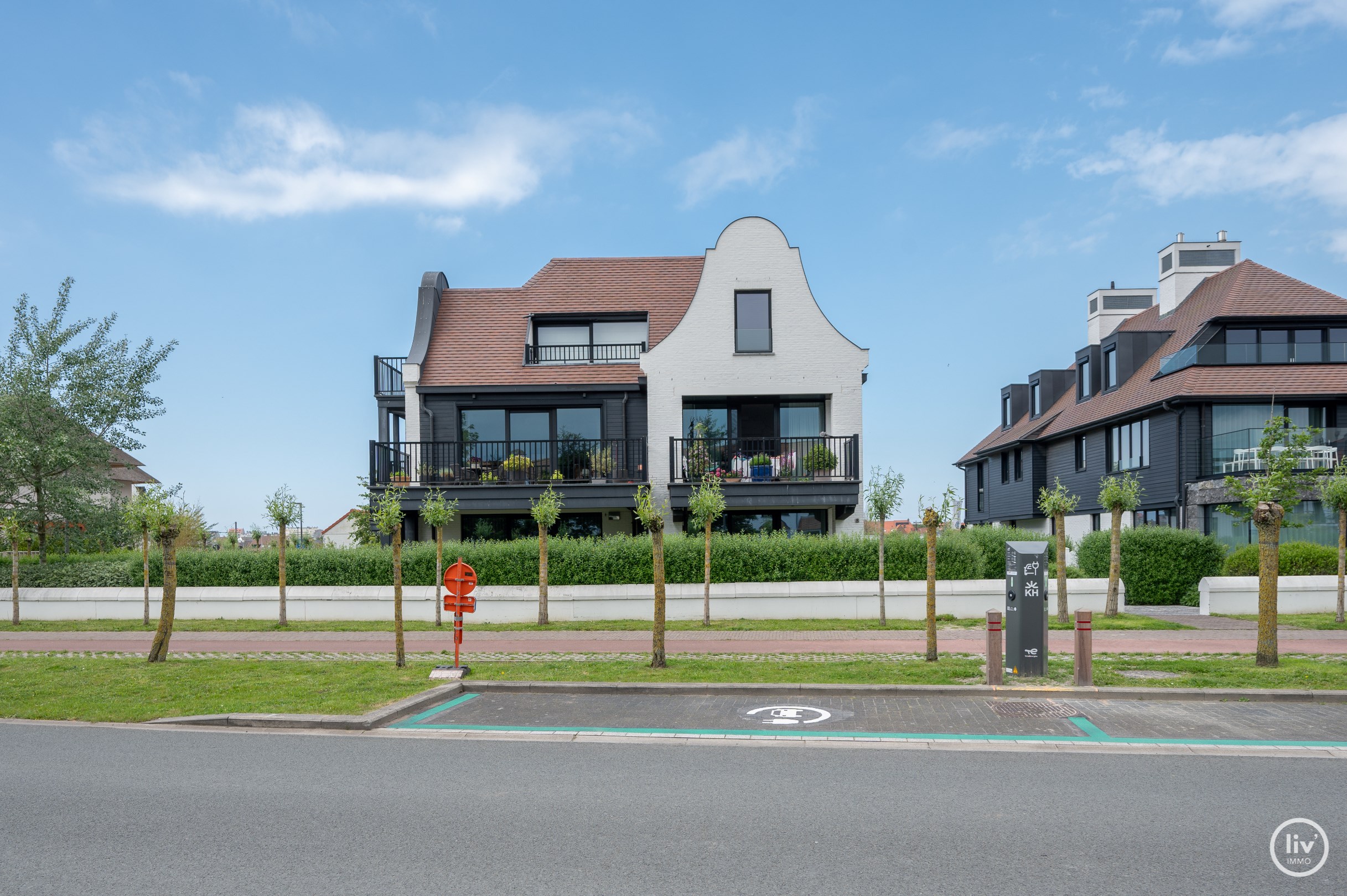 Magnifique appartement d&#39;angle avec beaucoup de lumi&#232;re naturelle situ&#233; dans une petite r&#233;sidence de villas &#224; Duinenwater. 