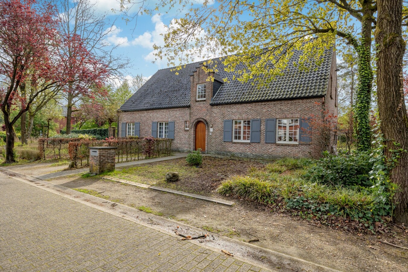 Villa met 3 slaapkamers op een mooi perceel van 1.606 m&#178;  te Zoersel 