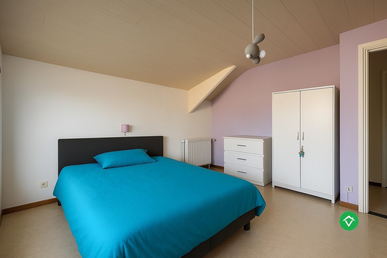 Ruime gezinswoning op perceel van 1126 m&#178;  - tal van mogelijkheden! 