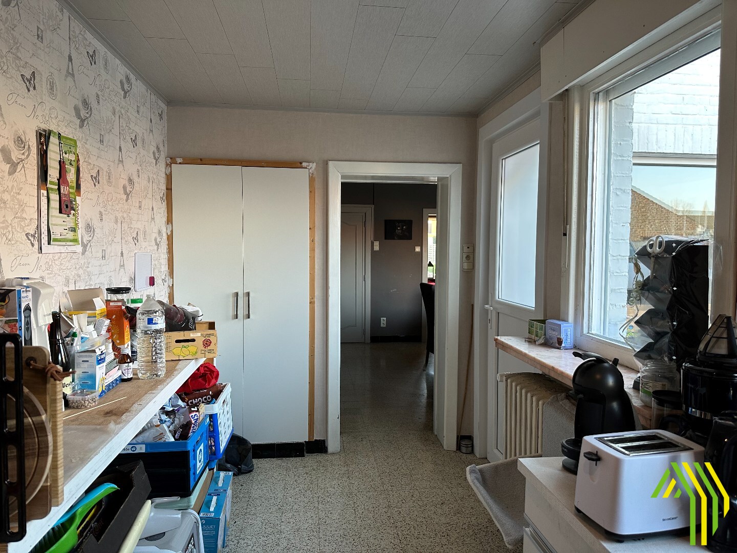 Verrassend ruime halfopen woning met 3 slaapkamers en zonnige tuin 