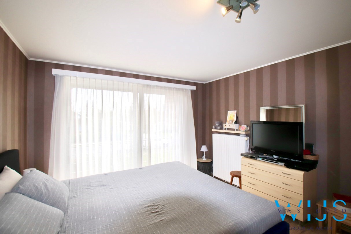 Woonhuis met 6 slaapkamers op TOPlocatie te EVERGEM ! 