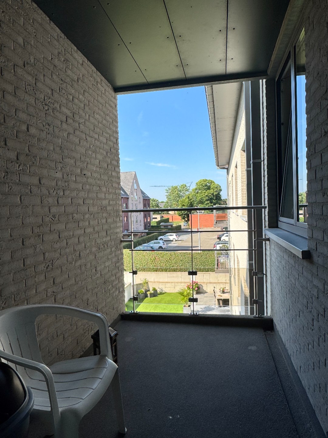 Ruim appartement met ondergrondse garage te koop in hartje Zulte 