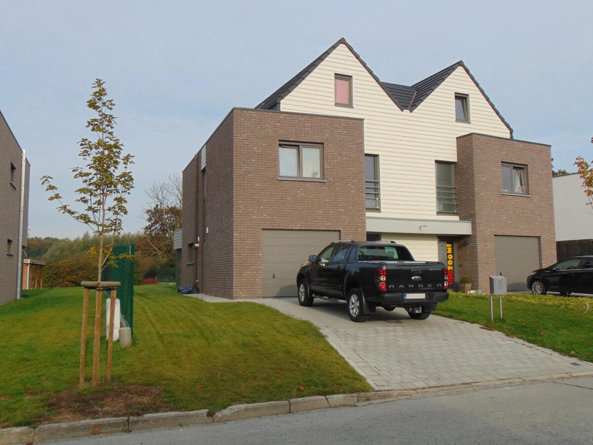 Instapklare nieuwbouwwoning met 4 slaapkamers. 