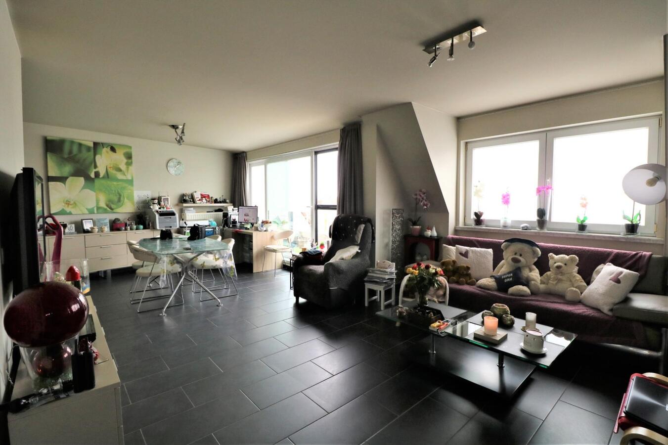 Lichtrijk appartement met 3 slaapkamers te Koekelare 