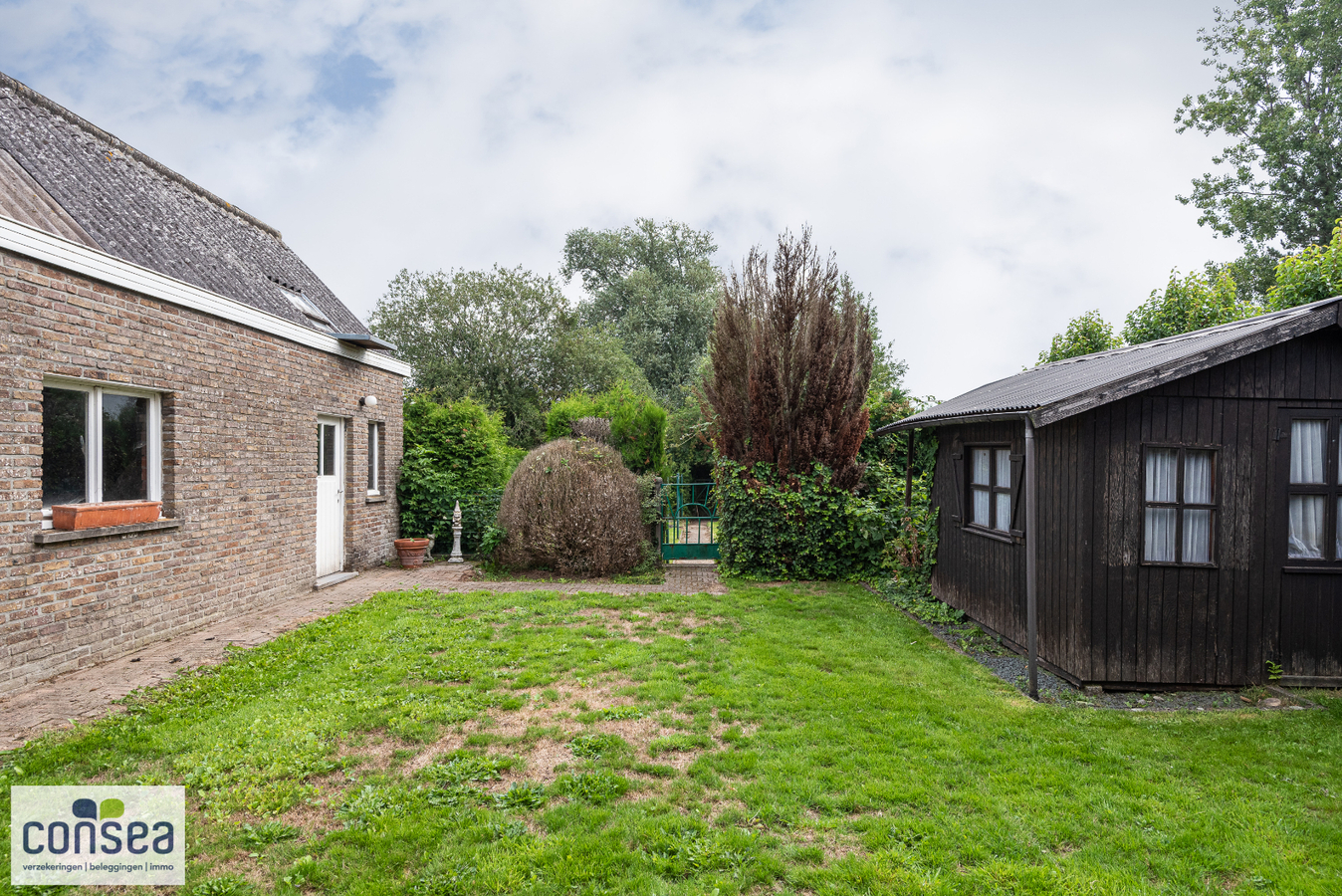 Te renoveren bungalow woning op ca. 1200 m&#178; 