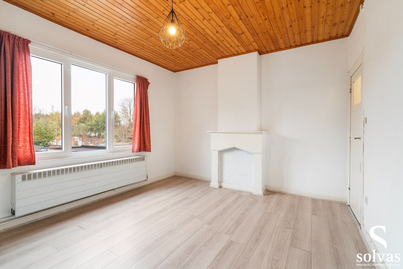 Ruime woning met 4 slaapkamers in centrum 