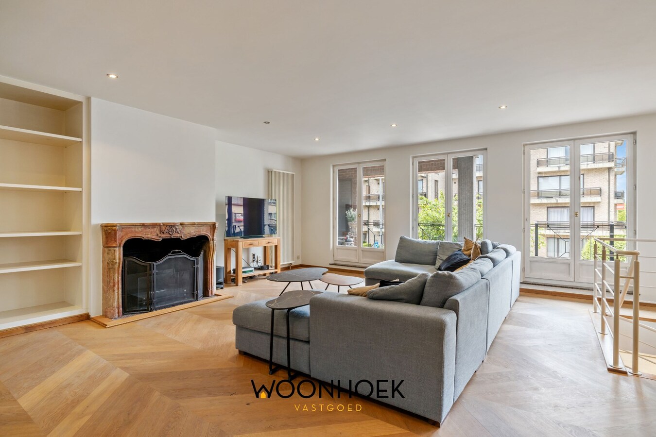 Centraal gelegen woning met handelsruimte te Lokeren 