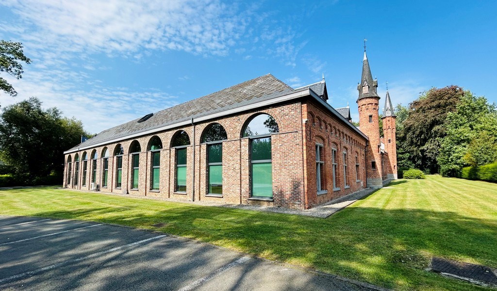 Gemeubelde kantoren in Axxes Business Center in Merelbeke