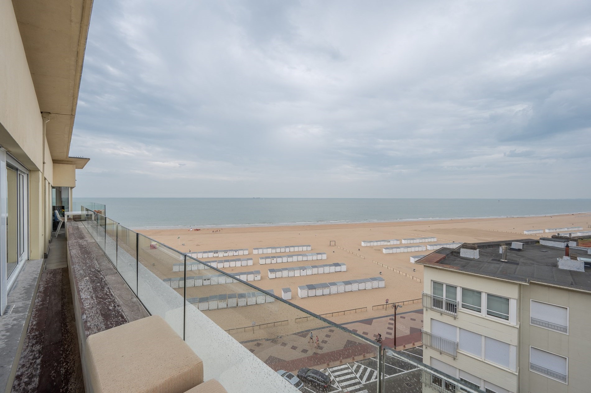 Gemeubeld - Luxe hoekappartement met panoramisch zeezicht en royale terrassen 