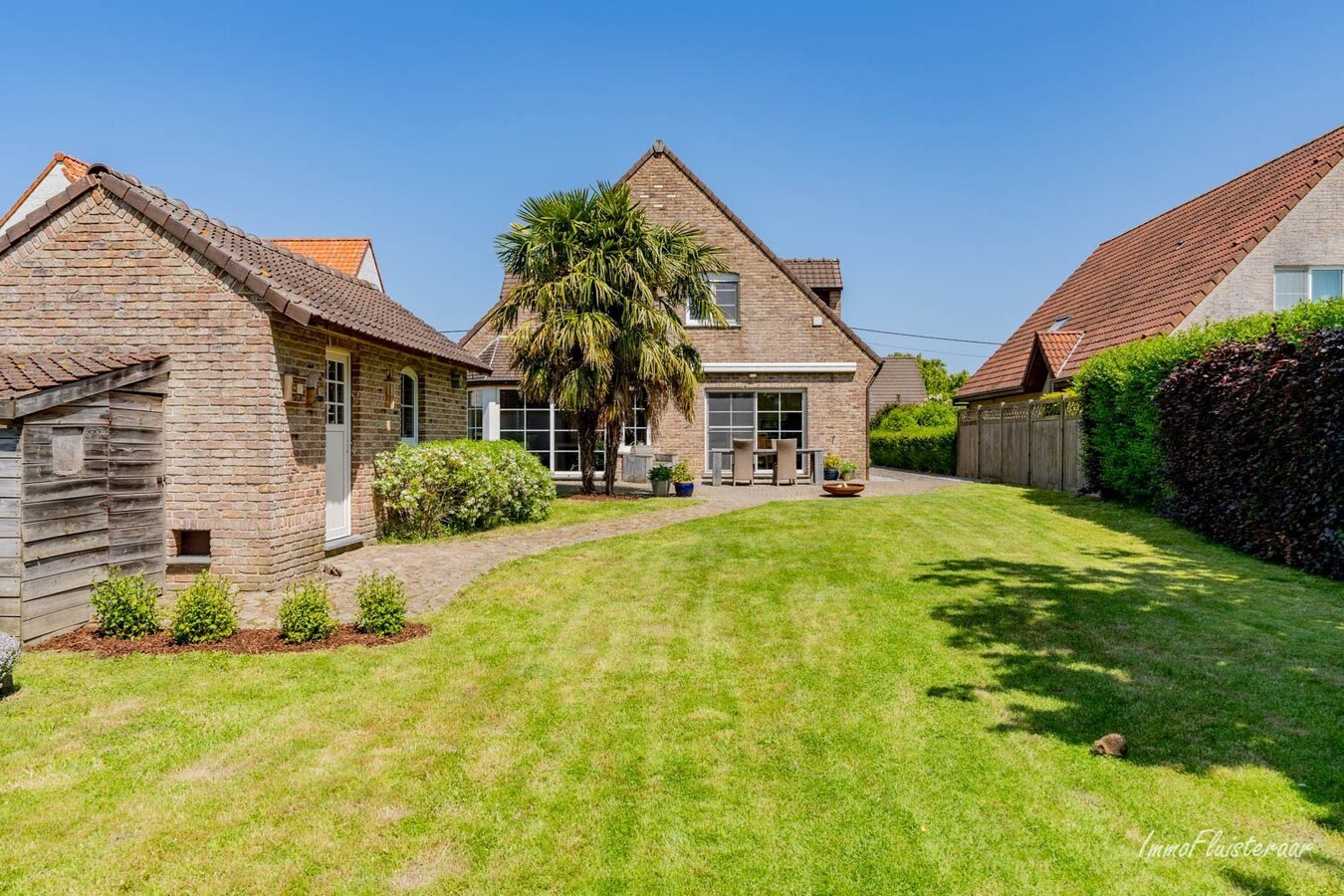 Aantrekkelijke villa met achterliggend weiland op ca. 66a te Zemst (Vlaams-Brabant) 