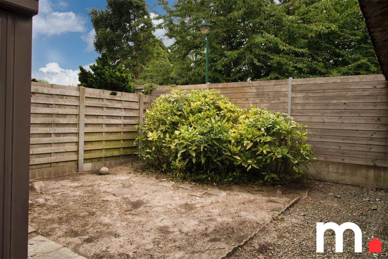 Halfopen bebouwing met karakter en garage  op toplocatie in Heule ! 
