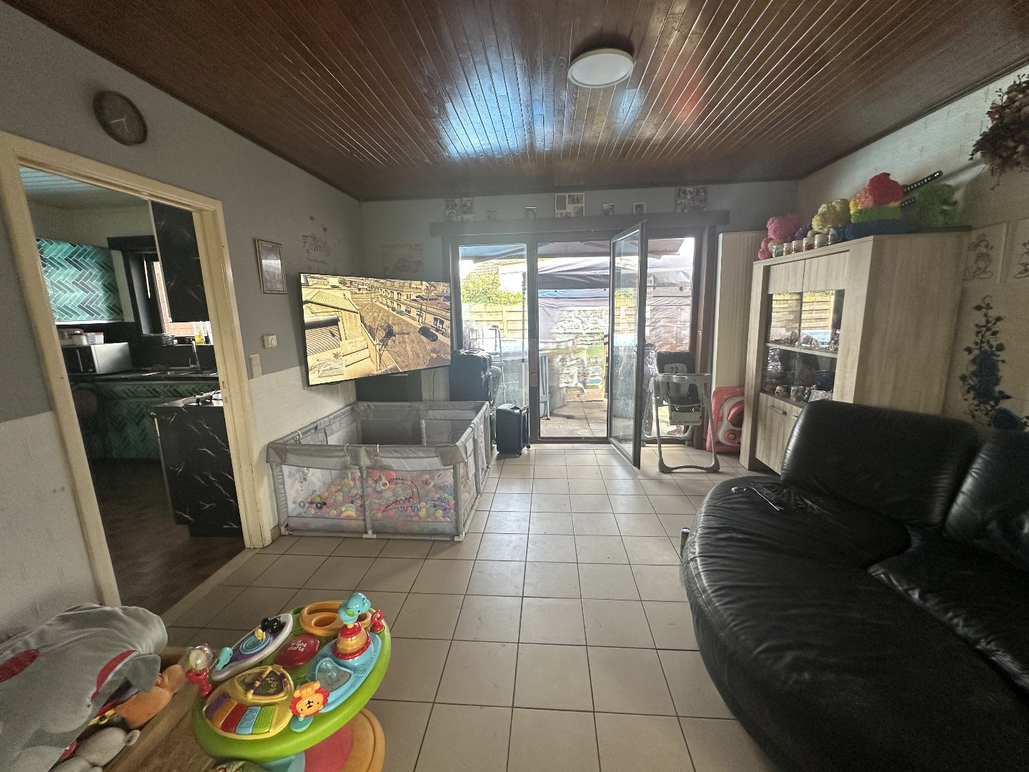 Vrijstaande op te frissen woning op rustige locatie 