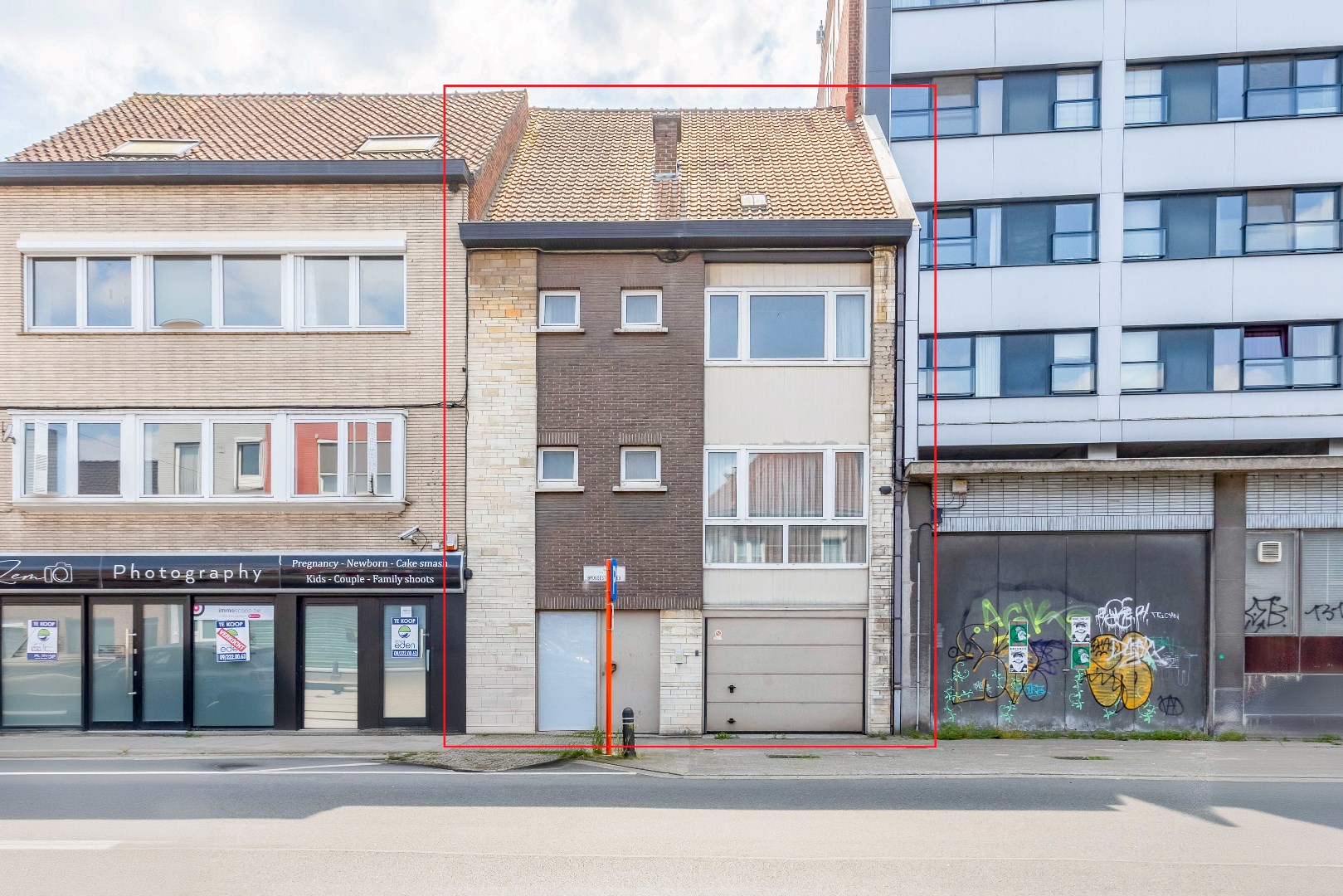 Architecturaal sterke woning met praktijkruimte en tuin 