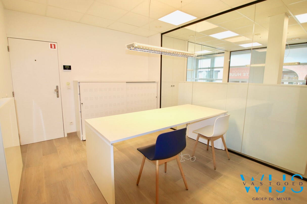 Multifunctionele kantoorruimte te centrum SLEIDINGE! 