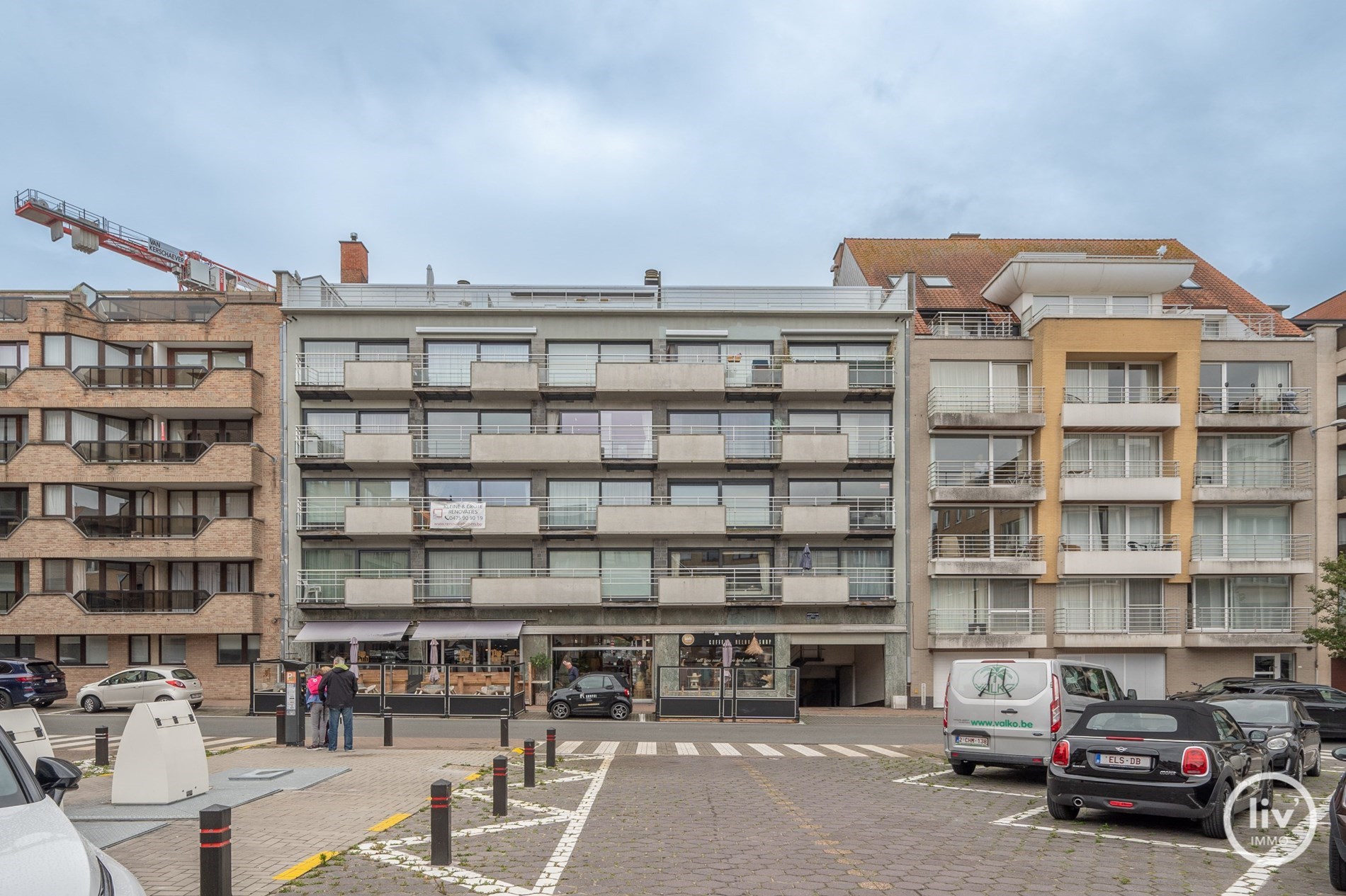 Zuidgerichte studio met zijdelings zeezicht op 50m wandelafstand van de zeedijk Albertstrand 