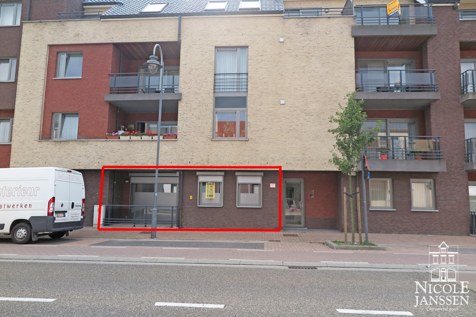 Gelijkvloers appartement met &#233;&#233;n slaapkamer en terras in het centrum van Maaseik 