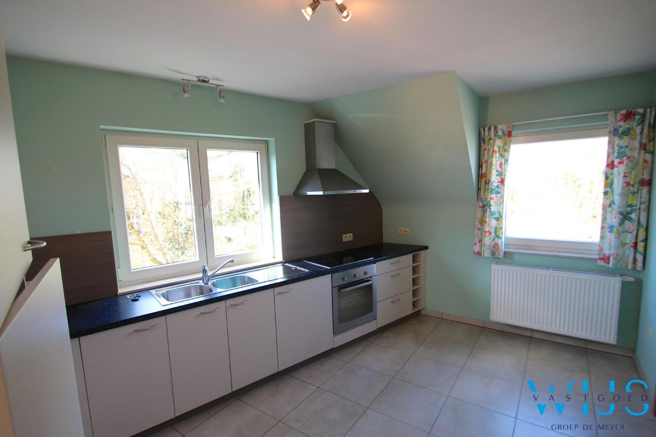 Prachtig lichtrijk 3 slaapkamerappartement van 115m&#178; te ERTVELDE 
