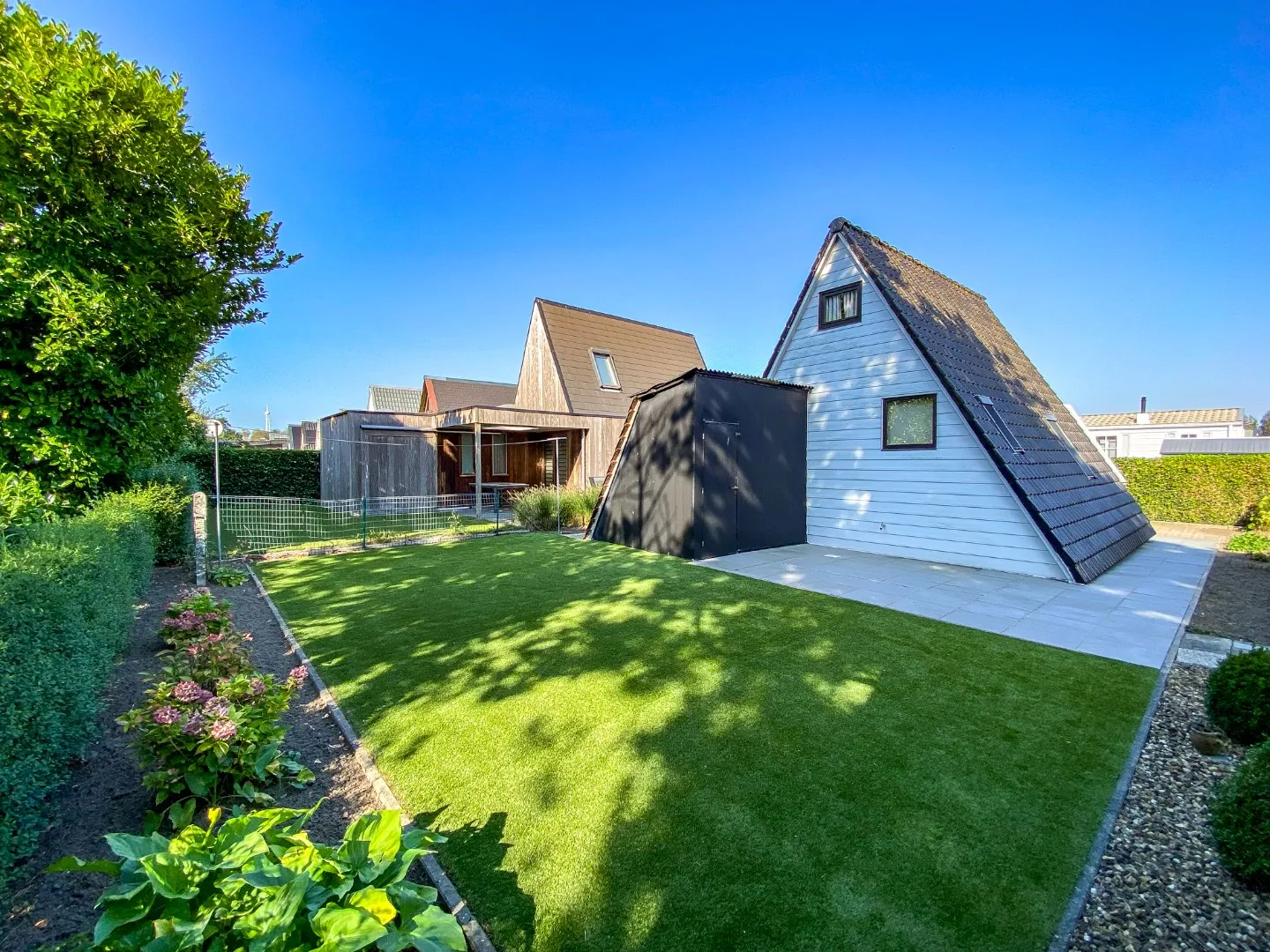 Op te frissen chalet / vakantiewoning op 800m van zee in domein Dunepark te Oostduinkerke!