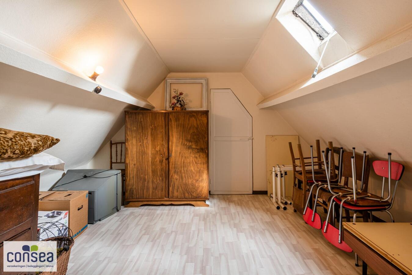 woning op groot perceel vlakbij het centrum van Maldegem 