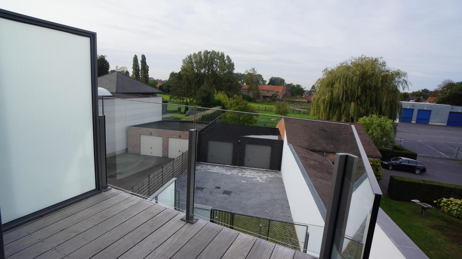 Duplex nieuwbouwappartement met 2 slaapkamers in het centrum van Knesselare 