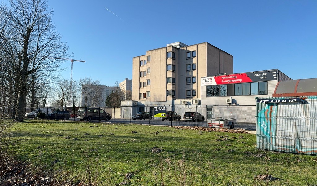 Kantoren te huur aan klaverblad in Gent