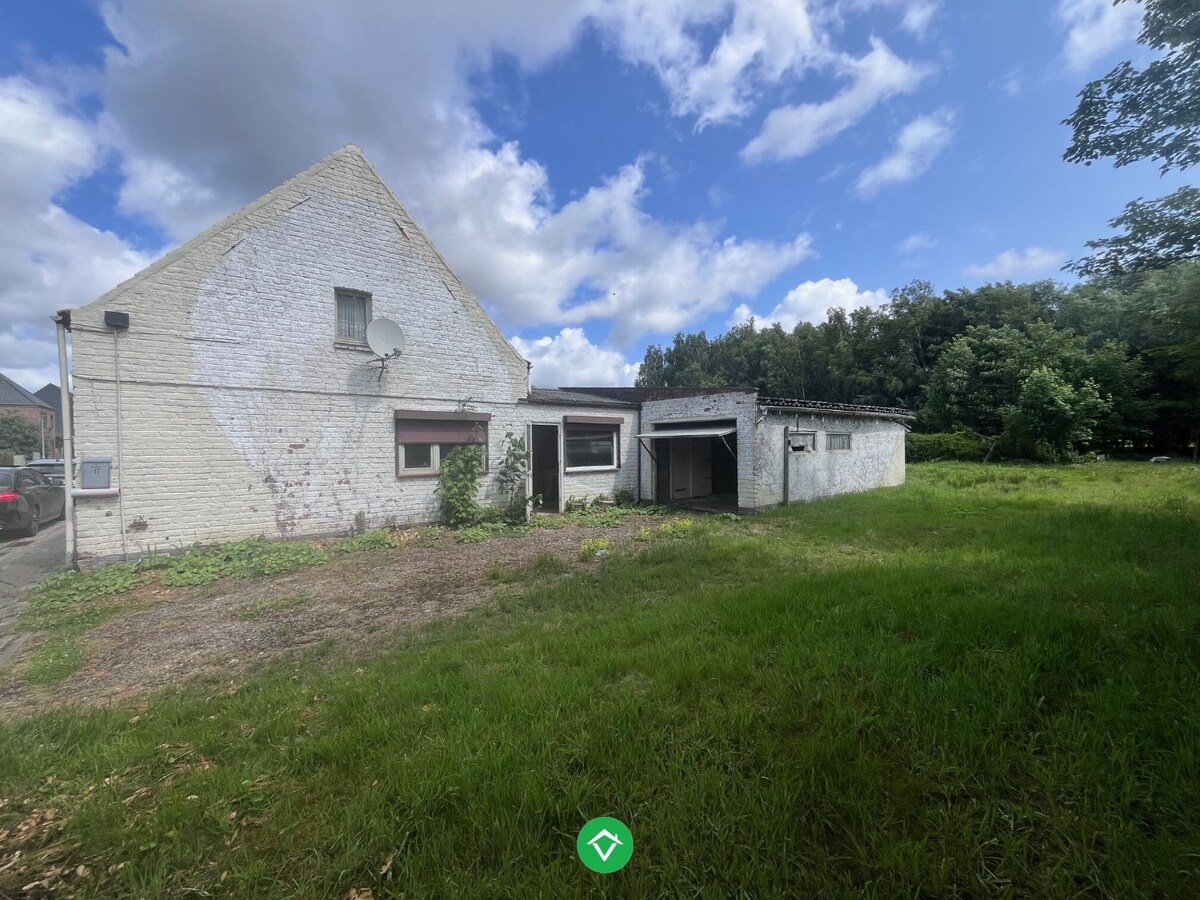 Mooi perceel bouwgrond op 642 m&#178; voor HOB, in een groene omgeving 