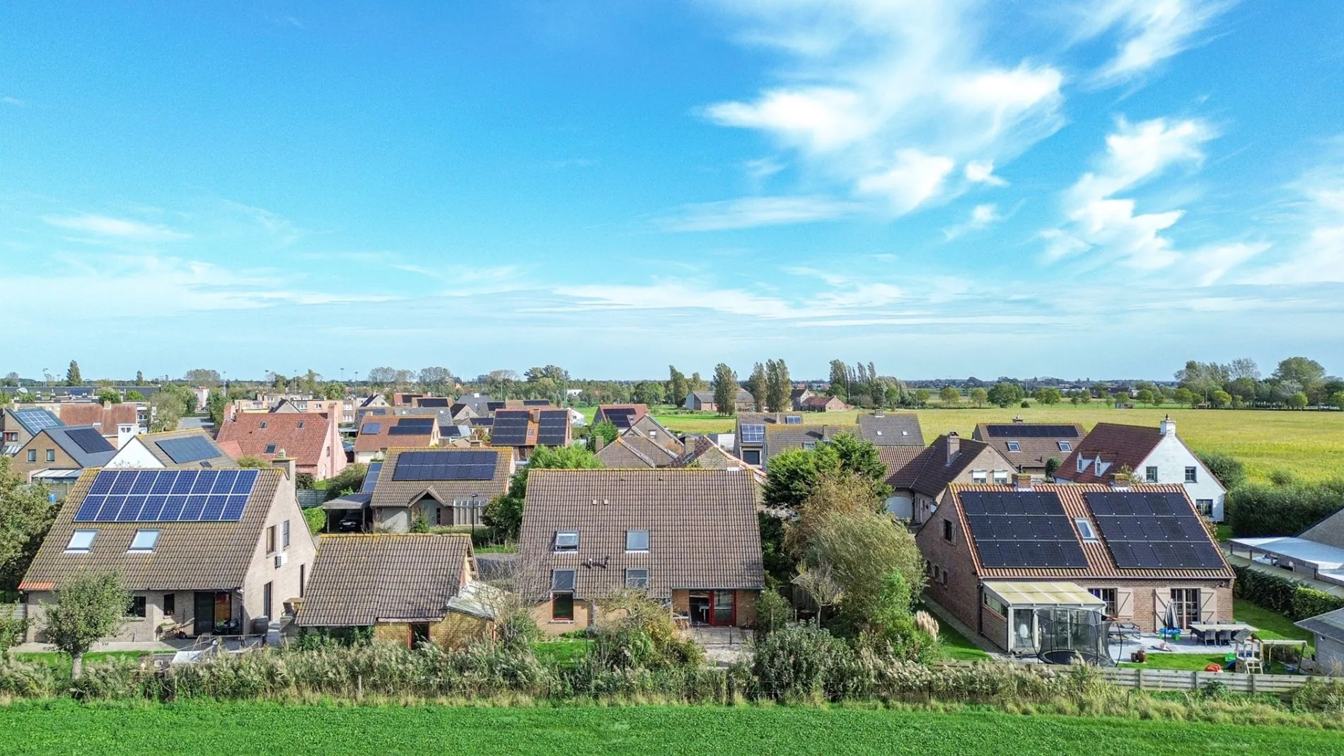  Rustig gelegen villa met prachtige vergezichten te koop in De Haan!