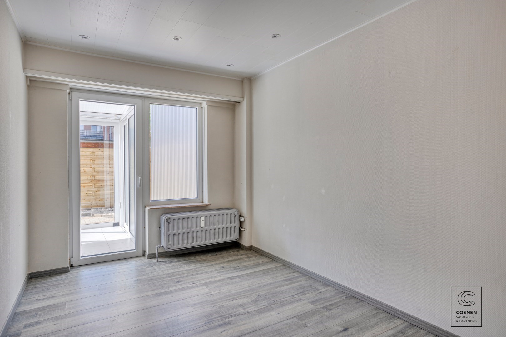 Instapklaar gelijkvloers appartement van 81m&#178; en 2 slaapkamers te Deurne! 